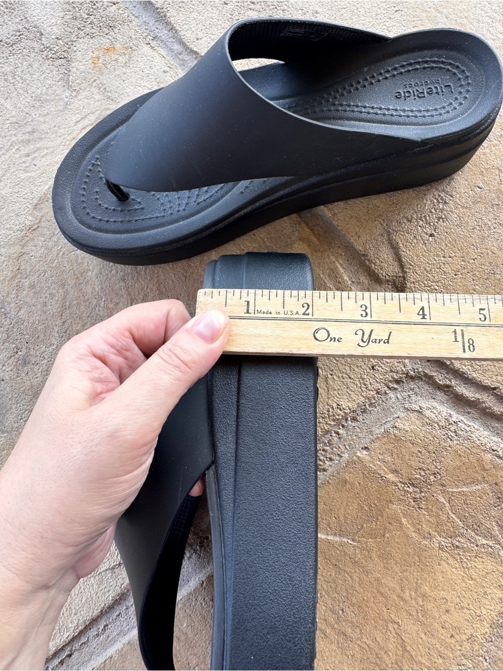 Crocs Brooklyn Flip Low Wedge Platform Sandals Black Women’s Size 8 - Picture 10 of 10